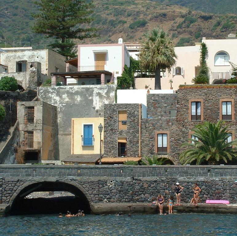 Вилла La Casa Di Via Lungomare Санта-Марина-Салина Номер фото